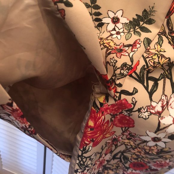 7th Avenue Design Studio New York & C, beige flowery skirt, 6 - Picture 7 of 8